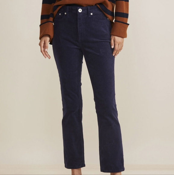 Vineyard Vines Mid-Rise Kick Flare Cords | Size 26 - Picture 1 of 9